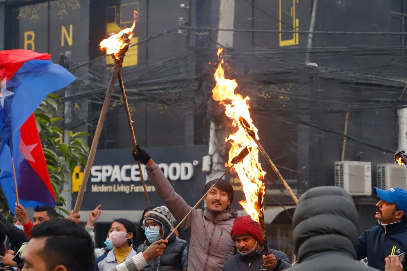 तस्बीरमा युवा संघको प्रदर्शन (फोटो फिचर)